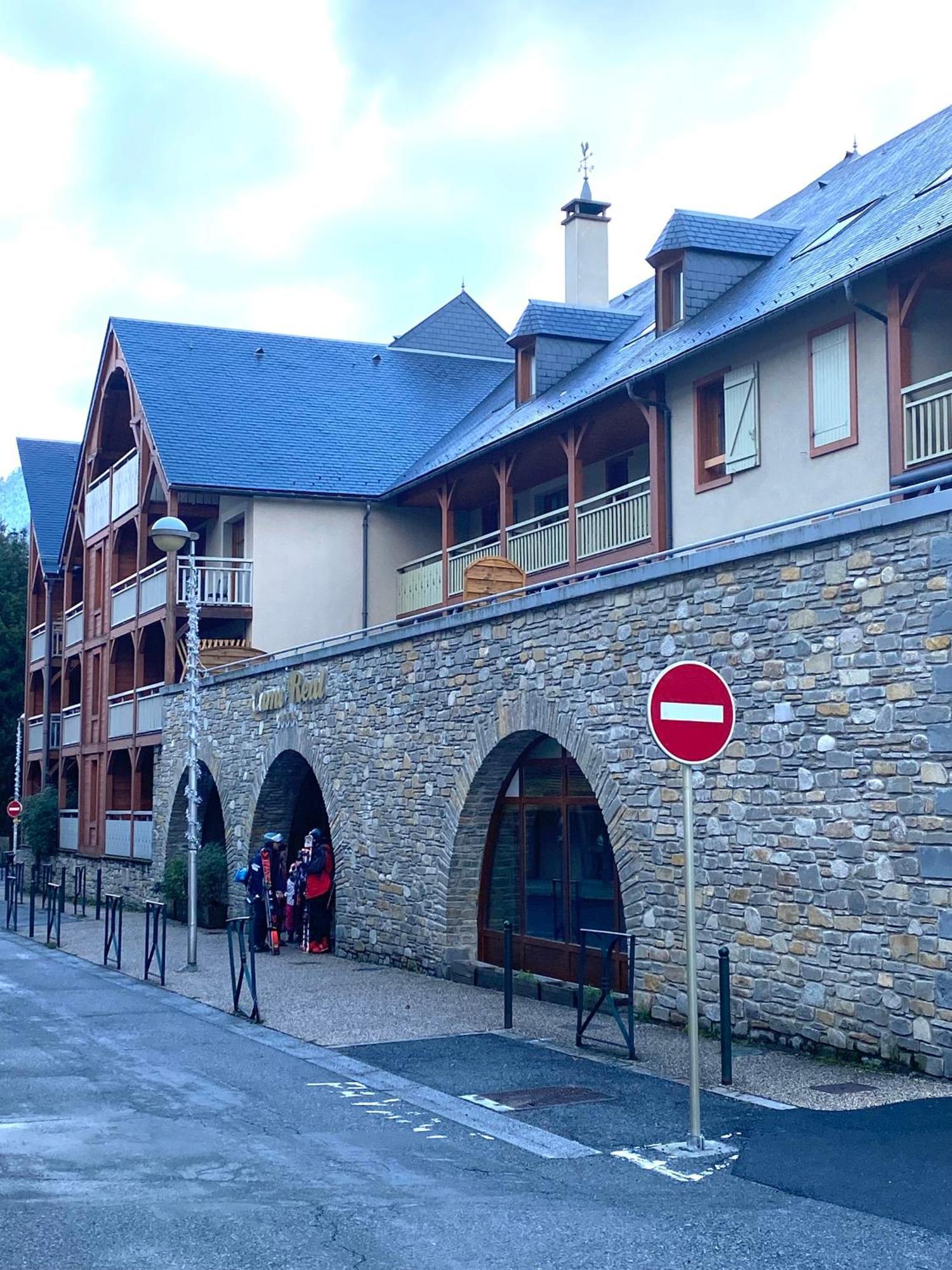 Appartement T2+Coin Nuit 6 Pers Residence De Cami Real Au Centre Du Village De Saint Lary Soulan Avec Piscine Interieure+ Sauna Et Hammam Bagian luar foto